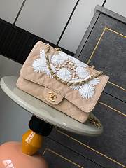 Colestore Chanel Vintage Beige Flap Bag with White Embroidery 26cm - 1
