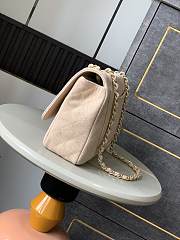 Colestore Chanel Vintage Beige Flap Bag with White Embroidery 26cm - 3