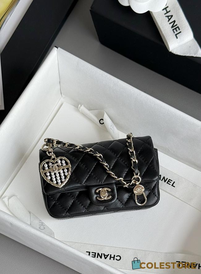 Colestore Chanel 25A Ultra Mini Pearl Heart CF Charm Bag Black 8x12.5x5cm - 1