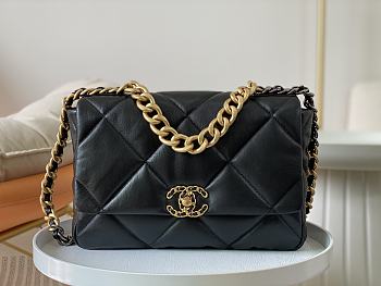 Colestore Chanel AS1161 Tofu Bag Medium Black 30x10x20cm