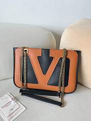 Colestore Valentino Garavani Viva Superstar Medium Nappa Leather Shopping Bag Black/Spice 27x18x3cm - 1