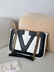 Colestore Valentino Garavani Viva Superstar Medium Nappa Leather Shopping Bag Butter/Black 27x18x3cm - 5