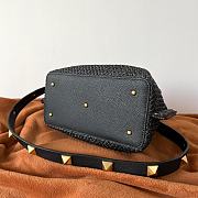 Colestore Valentino Garavani Raffia Grained Calfskin Small Rockstud Tote Black 25x18x1cm - 5