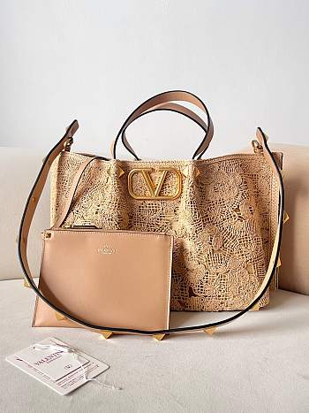 Colestore Valentino Garavani Medium lace-effect Raffia Tote Bag 35x25x17cm