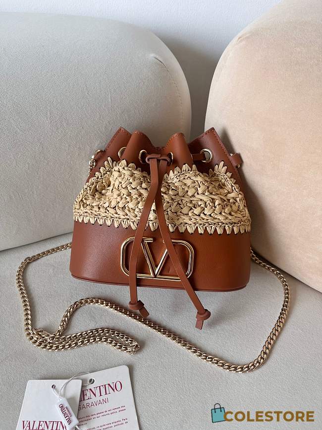 Colestore Valentino Garavani VLogo Signature Raffia & Leather Bucket Bag 20x17x8.5cm - 1