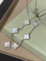 Colestore Van Cleef & Arpels 10-Motif Four-Leaf Clover Necklace – White Mother-of-Pearl (Silver) - 4
