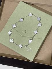 Colestore Van Cleef & Arpels 10-Motif Four-Leaf Clover Necklace – White Mother-of-Pearl (Silver) - 3