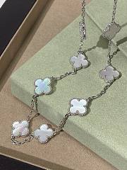 Colestore Van Cleef & Arpels 10-Motif Four-Leaf Clover Necklace – White Mother-of-Pearl (Silver) - 2