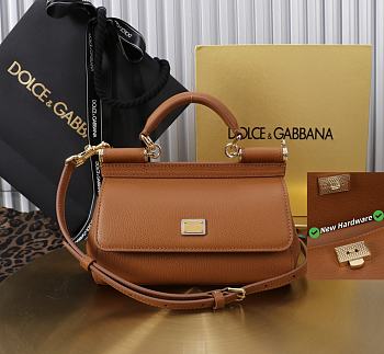 Colestore Dolce & Gabbana Sicily Caramel Handbag 18x11x6cm