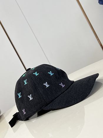 Colestore Louis Vuitton LV Blason Shading Denim Cap S00 16 x 28 x 26cm