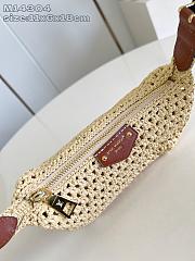 Colestore Louis Vuitton Hills Pochette Monogram Canvas Natural 11 x 6.5 x 18.5cm - 6