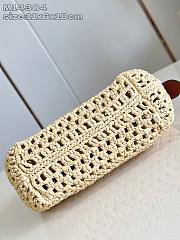 Colestore Louis Vuitton Hills Pochette Monogram Canvas Natural 11 x 6.5 x 18.5cm - 4