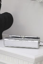 Colestore Chanel 25S Cross Handle Kelly Chain Bag Silver 18x10x4.5cm - 5