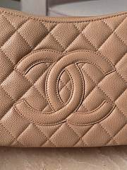 Colestore Chanel CC Quilted Caviar Shoulder Bag Beige Leather 29x21.5x9cm - 3