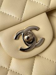 Colestore Chanel Buttercream Yellow Lambskin Quilted Classic Flap Medium Light Gold Hardware 23x14.5x6cm - 6
