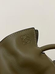 Colestore Loewe Flamenco Clutch Mini Bag in Khaki Green 23x18x9cm - 3