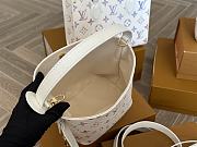Colestore Louis Vuitton All In BB Bag Dream Cream Color 16x18x12cm - 6