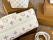 Colestore Louis Vuitton OnTheGo PM Dream Cream Color 25 x 19 x 11.5 cm - 6