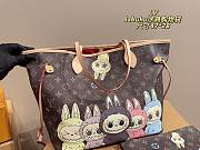 Colestore Louis Vuitton Neverfull Labubu 47x28cm - 4