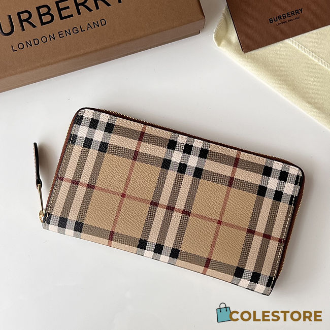 Colestore Burberry Wallet  - 1