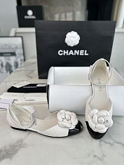 Colestore Chanel Slingback Kitten Heels with A Camellia Embellishment  - 3