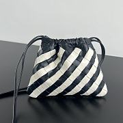Colestore Bottega Veneta Small Dustbag in White 21x16.6x1cm - 1