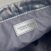 Colestore Bottega Veneta Small Dustbag in White 21x16.6x1cm - 2
