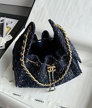 Colestore Chanel 25A Métiers d’Art Collection Tweed 25 Bag Small Hobo in Navy Blue 30x26x14cm - 3