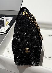Colestore Chanel 25A Métiers d’Art Collection Tweed 25 Bag Small Hobo in Black 30x26x14cm - 6