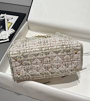 Colestore Chanel 25A Métiers d’Art Collection Tweed 25 Bag Small Hobo in White 30x26x14cm - 6