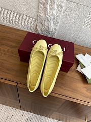 Colestore Gucci Women's Ballet Flat with Double G Rosso Ancora Yellow Leather  - 2