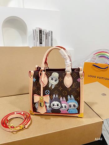 Colestore Louis Vuitton OnTheGo Monogram Labubu Brown 24x20x12cm 