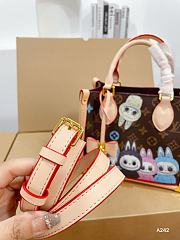 Colestore Louis Vuitton OnTheGo Monogram Labubu Brown 24x20x12cm  - 2
