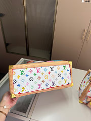 Colestore Louis Vuitton OnTheGo Monogram Labubu White 24x20x12cm  - 3