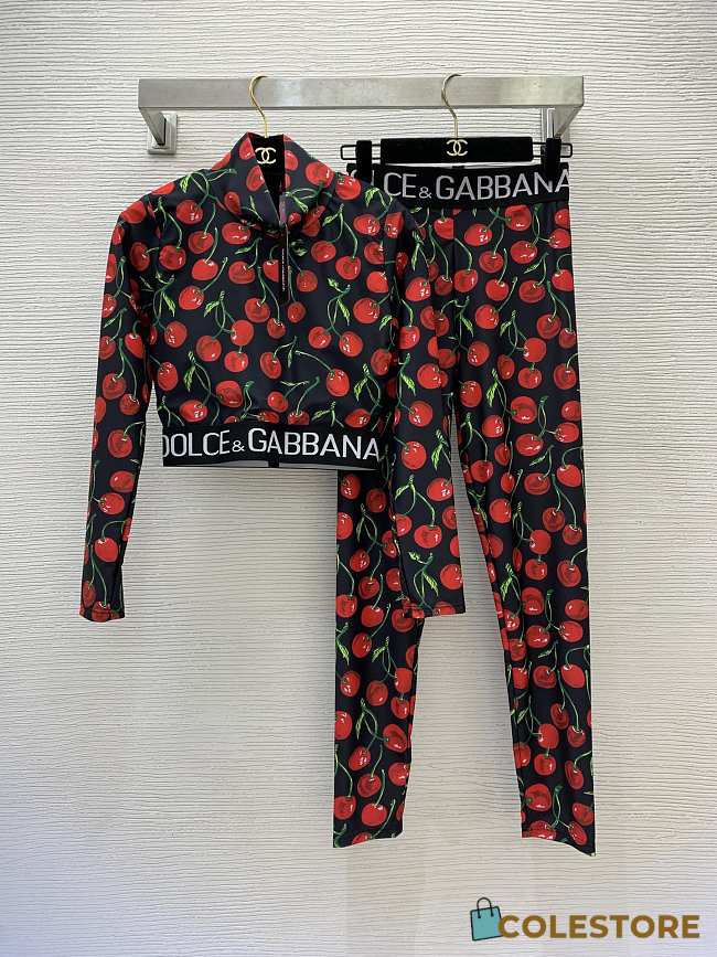 Colestore Dolce & Gabbana Cherry-Print Technical Jersey Long-sleeve Crop Top & Leggings Set - 1