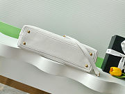 Colestore Chanel Medium Flap Bag with Top Handle  Calfskin & Gold-Tone Metal White 26x33x9cm - 2