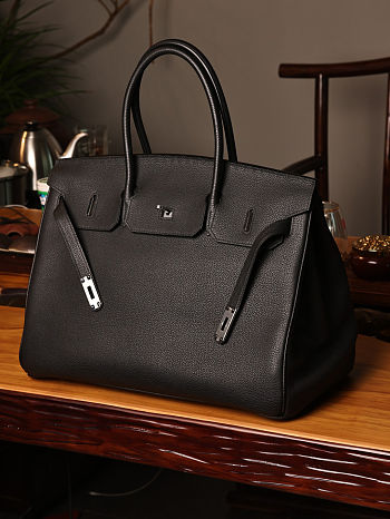 Colestore Hermes Birkin 40 in Classic black Togo leather 