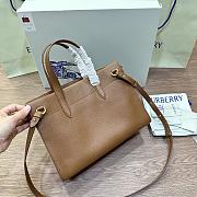 Colestore Burberry Small Cotswolds Tote in Hazel 30.5x 13 x 22.5cm - 3