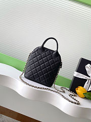 Colestore Chanel Clutch with Chain - Grained Calfskin & gold-tone Black 18x17x6cm - 4