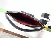 Colestore Chanel Maxi Hobo Leather Plain Black 22.5x28x13cm - 6