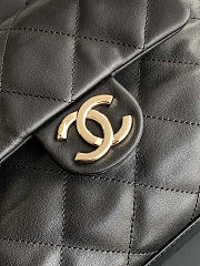 Colestore Chanel Maxi Hobo Leather Plain Black 22.5x28x13cm - 2