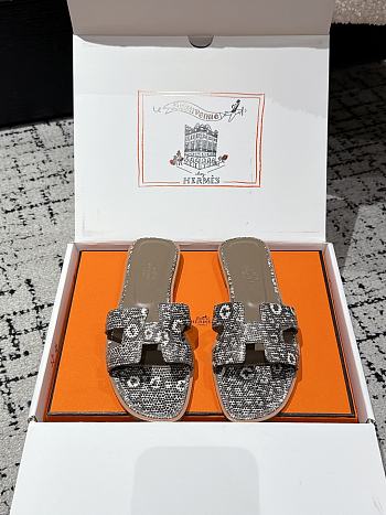 Colestore Hermes Oran Sandals 