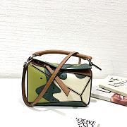 Colestore Loewe Calfskin Mini Puzzle Bag Kiwi 18x11x7.5cm - 3