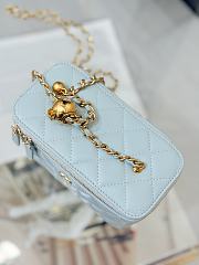 Colestore Chanel Lambskin Quilted Pearl Crush Vanity Light Blue 17x9.5x8cm - 2
