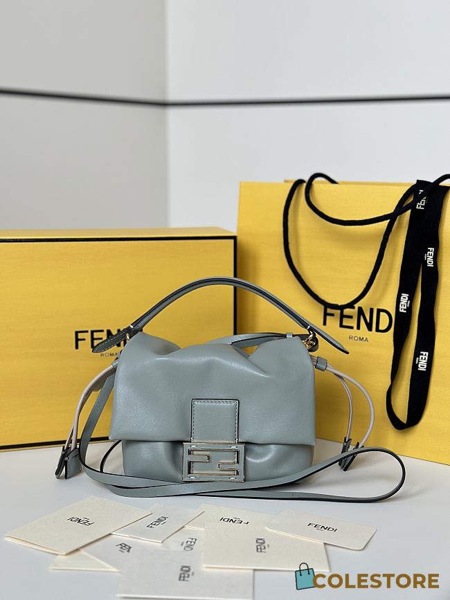 Colestore Fendi Mamma Baguette Medium Leather Green 16x13x10cm - 1
