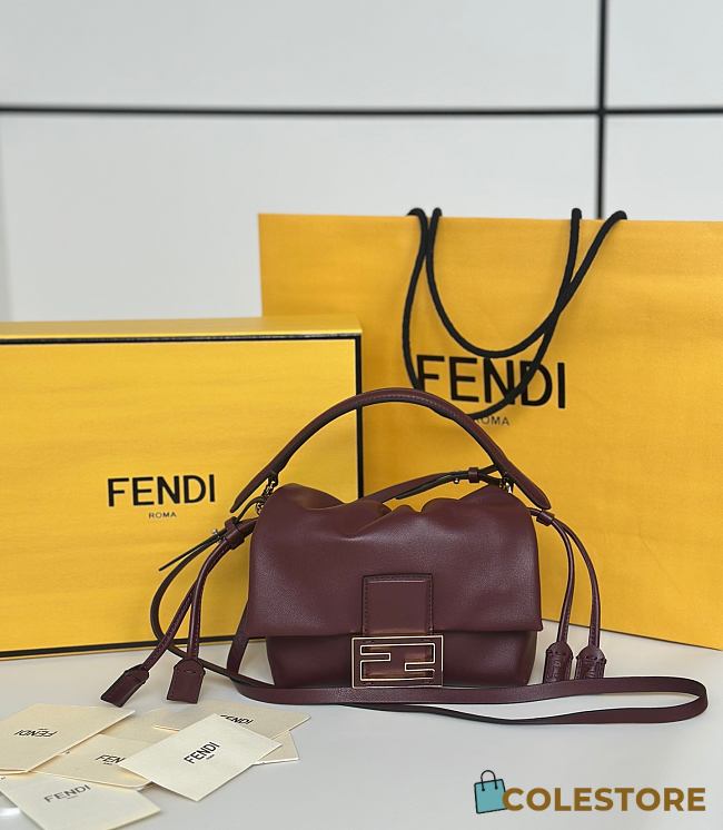 Colestore Fendi Mamma Baguette Medium Leather Burgundy 16x13x10cm - 1