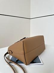 Colestore Fendi Bag By The Way Selleria Dove-Coloured in Cappuchino 29x13x17cm - 4