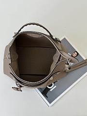 Colestore Fendi Bag By The Way Selleria Dove-Coloured in Dove Grey 29x13x17cm - 4