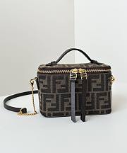 Colestore Fendi Vanity Mini Bag in Brown 16x8x11cm - 2