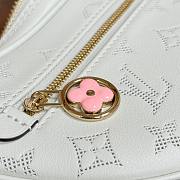 Colestore Louis Vuitton Loop White 24x22x6cm - 6